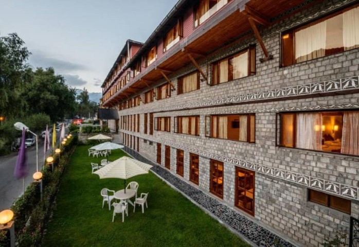 honeymoon inn manali gallery image 1